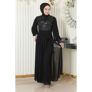 Conjunto de Chifón Negro con Top de Lino Asimétrico y Pantalones Midi con Adornos de Perlas, Estilo Casual - Disponible en Tallas XS a XL - Product Image 1