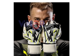 Gants de gardien de but de football en caoutchouc professionnel de haute qualité 2026, gants de gardien de but de football personnalisés en 3D fabriqués au Pakistan - Product Image 5