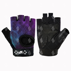 Gants de sport avancés les plus vendus pour l'entraînement en salle de sport avec tissu léger, confortable, respirant et support pour le poignet - Product Image 1