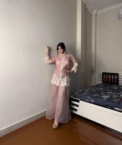 Última blusa superior de Organza Real y Organza suave Circular Palazzo Festive & Party Wear Collection Traje tradicional de mujer - Product Image 5