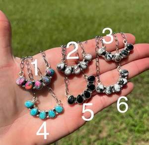 สร้อยคอพระจันทร์เสี้ยวสเตอร์ลิงทำด้วยมือจี้เงินจี้ดวงจันทร์เครื่องประดับช่างฝีมือสร้อยคอเครื่องประดับที่ทันสมัยเรียบง่ายของขวัญเครื่องประดับสำหรับเธอ - Product Image 2