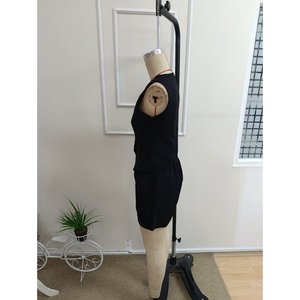 Ensemble deux pièces pour femme, gilet et short en satin boutonnés à col en V sans manches, 37297 - Noir - Product Image 6