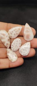 Cabujón de Piedra Preciosa de Thomsonita Rosa Natural para la Fabricación de Joyas - Product Image 4