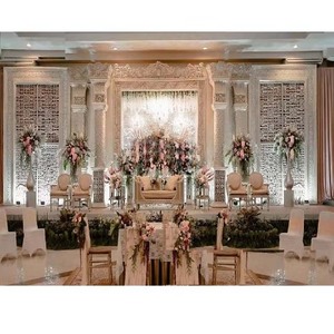 Configuración de escenario de recepción de boda occidental moderno Tema blanco majestuoso Decoración de escenario de boda Gran escenario de recepción de boda Romana - Product Image 1