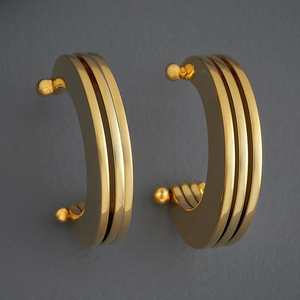 Trendy Geometric Hoop Earrings 186219 Chic and Stylish Ear Accessories - Product Image 1