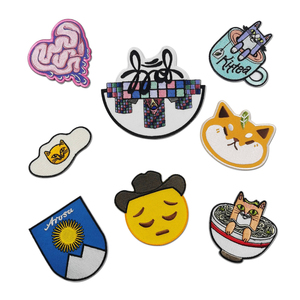 Écussons brodés sur mesure Écussons de broderie en fer cousus Écusson de broderie auto-adhésif personnalisé pour vêtements - Product Image 4