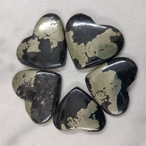 El mejor patrón Apache Gold Hearts Semipreciosa Pirita Piedras preciosas Corazones Apache Pyrite Hearts - Product Image 1