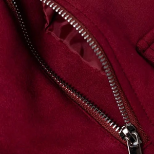 Chaqueta de Cuero Corta Personalizada para Mujer con Mangas de Cuero Transpirable, Acabado con Decoración de Rayas y Camuflaje - Product Image 4