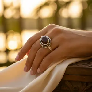 Anillo Ovalado de Plata 925 con Granate, Estilo Boho Romántico, Hecho a Mano, para Mujer, Anillo de Piedra Natural - Product Image 3