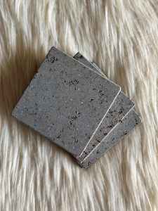 Sous-verres carrés en marbre Basalatina faits à la main, vaisselle en pierre naturelle, articles ménagers - Product Image 2