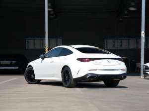 Voitures d'occasion 2025 CLE 300 4MATIC Coupé (version Luxe) – Voiture de sport à prix abordable - Product Image 5