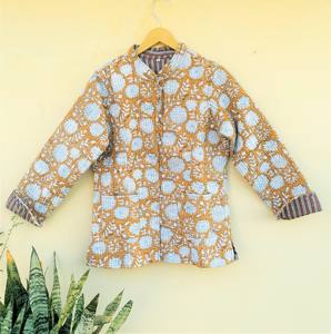 Veste de poche réversible pour femmes faite à la main bloc floral imprimé coton matelassé bouton plus proche manteau hiver cadeau spécial brut - Product Image 1