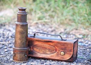 Telescopio de trabajo de latón personalizado Vintage hecho a mano náutico personalizado grabado Spyglass regalo de aniversario regalo hecho a mano - Product Image 2