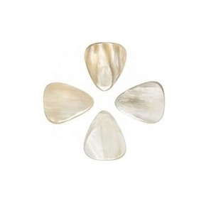 Plectres de guitare en os naturel de qualité supérieure, fabriqués à la main, finition lisse, pour guitare acoustique et électrique, durables et offrant un son chaud - Product Image 4