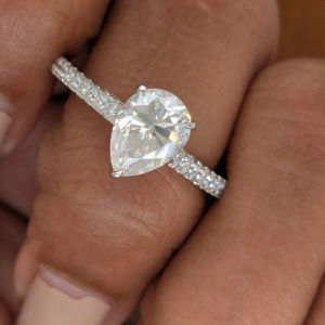 Anillo de Compromiso y Boda con Diamante Cultivado en Laboratorio de Corte Pera de 1 Quilate, Oro Blanco/Amarillo/Rosa Sólido de 10K/14K para Mujer, Joyería de Diamantes - Product Image 4