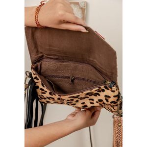 Bolso bandolera de cuero de piel de Animal bohemio, bolso de mano de vaca para niñas de estilo pijo con decoración de cadena, monedero de Invierno para mujer - Product Image 6