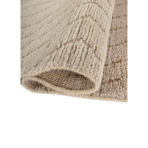 พรมขนสัตว์ถักมือลายเรขาคณิตนามธรรม รุ่น Zuri Ivory AKWJ-1037 (Cs-03) สำหรับตกแต่งบ้าน ห้องนั่งเล่น ทางเดิน รูปทรงสี่เหลี่ยมผืนผ้า แบบทับริซ - Product Image 2