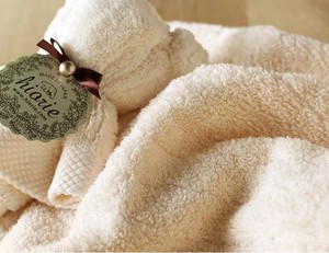 [Ensemble cadeau] Imabari serviette gant de toilette serviette ours papier boîte emballage cadeau pour le nouvel an noël affaires mariage fabriqué au japon - Product Image 3