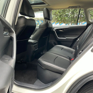 SUV compact sport moderne à 5 portes, 2.5L essence, transmission intégrale, occasion 2024, prêt à l'exportation (véritable occasion vérifiée) - Product Image 2