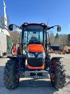 Tractor Agrícola Kubota de Calidad, 70HP-180HP, 4x4, Mini Tractor Agrícola con Componentes de Motor y Engranajes Principales, Disponible en Existencia - Product Image 2