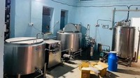 Machine de mélange d'usine Machine de mélange de liquides en acier inoxydable d'origine Réservoirs de mélange Lotion cosmétique faisant la machine Savon liquide