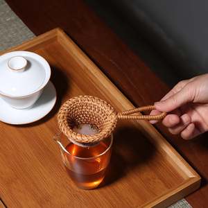 Filtro de té de ratán artesanal diseñado para la elaboración de té de hojas sueltas que proporciona una alternativa ecológica única a los coladores de metal - Product Image 3