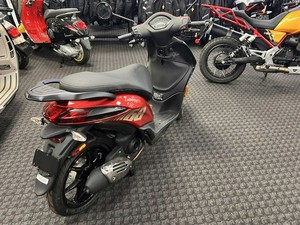 NUEVO Scooter-Motocicleta PIAGGIO Liberty 50 Rally 68 2026 - Product Image 2