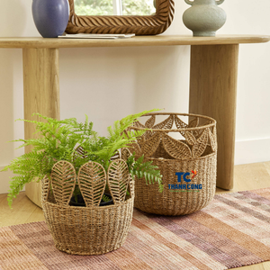 Wholesale Handmade SEAGRASS <b>BASKET</b> with leaf design Natural Woven Storage Organizer <b>for</b> Home Decor and <b>Gifts</b> - Product Image 2