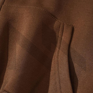 Vente en gros Top court décontracté à manches longues de haute qualité pour femmes, sweats à capuche respirants avec logo avant et fermeture éclair pour la saison d'hiver - Product Image 4