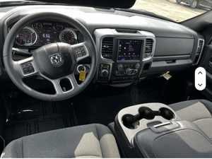 RAM 1500 CLASSIC WARLOCK 2022 USADO, NUEVO, con Volante a la Izquierda/Derecha - Product Image 3