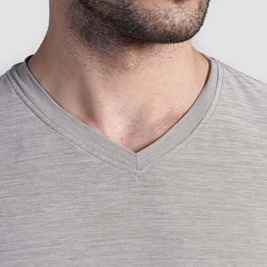 T-shirt Oversize Jersey Vibe Gris Clair 200 Grammes Teint Uni pour l'Exercice – Modèle Numéroté - Product Image 5