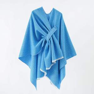 Chal de Moda para Mujer 2026, Bufanda Versátil de Color Sólido, Capa Grande para Otoño e Invierno, Uso Diario - Product Image 4