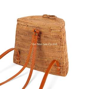 Sac à bandoulière en rotin fait main, sac à main tissé naturel, léger, tendance pour un style décontracté et moderne en provenance du Vietnam - Product Image 3