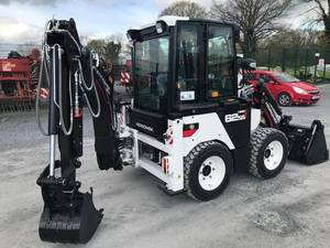 รถตักล้อยางไฮโดรมีค HMK 62SS รถตักดินขนาดเล็ก เครื่องยนต์ดีเซล สำหรับงานก่อสร้างในฟาร์ม - Product Image 2