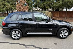 BMW X5 xDrive35d d'occasion 2012 en excellent état, prêt à être expédié - Product Image 3