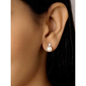 ต่างหูเพชรเม็ดเดี่ยวสีเงินแบบคลาสสิกมุกแท้ - Product Image 2