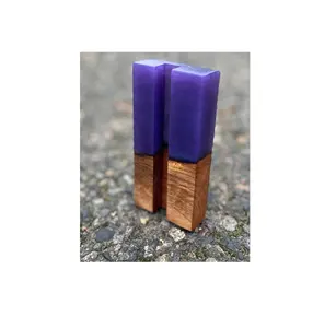 ที่ใส่บัตรทำจากไม้และเรซินสีฟ้าเรซิ่นดีไซน์ชั้นนำสำหรับร้านอาหารที่ใส่นามบัตรงานแต่งงานขายส่ง - Product Image 1