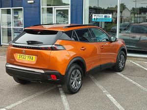 USADO LHD/RHD 2022 PEUGEOT 2008 SUV 1,2 PURETECH ACTIVE PREMIUM + - Product Image 2