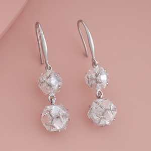 Boucles d'oreilles pendantes tendance à motif de boules pour soirée 184243 - Product Image 1