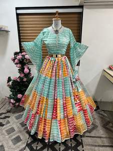 Derniers modèles de vêtements indiens pakistanais Ensemble ethnique traditionnel Lehenga Choli pour femmes Approprié pour mariage et fête - Product Image 4