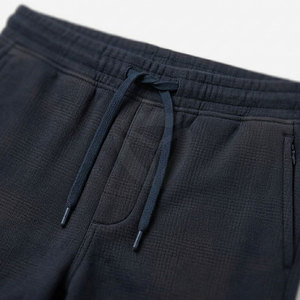 Pantalones deportivos para hombre, ligeros, de tela transpirable, perfectos para el gimnasio, correr y uso diario informal y cómodo. - Product Image 6