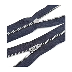 Fermetures à glissière étanches en PVC haute résistance | Fabricant d'exportation en vrac pour sacs de voyage et vêtements de protection pour équipement de sécurité - Product Image 4