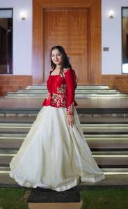 Ensemble Lehenga avec veste peplum traditionnelle pour femmes, broderie ethnique indienne, tenue de fête festive, haut et jupe Salwar - Product Image 2