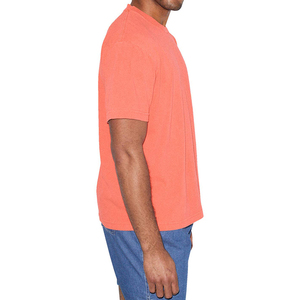 เสื้อยืดคอกลมแขนสั้นผู้ชาย สีคอรัล ทรงปกติ สีพื้น ผ้าเจอร์ซีย์ถัก 100% ผ้าฝ้าย - Product Image 2