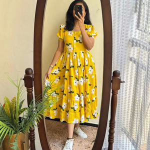 ชุดเดรสชิ้นเดียวพิมพ์ลายดอกไม้สำหรับผู้หญิงผ้าคอตตอนเนื้อนุ่มพร้อมผ้าไหมแฟนซีสำหรับงานแต่งงานและงานปาร์ตี้สำหรับผู้ใหญ่ - Product Image 1