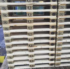 Palettes en bois Euro Epal à vendre Emballage de palettes d'entrepôt durables Palettes en bois bon marché Meilleure vente en bois de pin. - Product Image 3