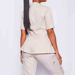 Nouveau design 2024 ajusté rose infirmière gommage uniformes costume plusieurs poches fermeture éclair col montant travail médical gommages uniformes ensembles - Product Image 3