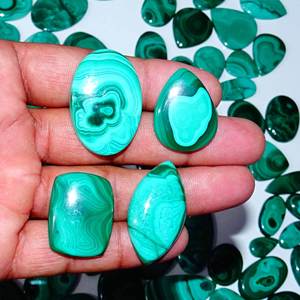 หินอัญมณีทรงหลังเบี้ยมาลาไคต์ธรรมชาติหินควอตซ์สวยงามสำหรับทำเครื่องประดับอัญมณีหลวม - Product Image 5
