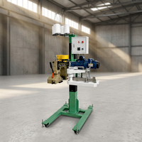 Machine à coudre industrielle pour la fermeture des sacs avec support réglable et dispositif de pliage de sacs