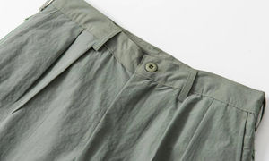 Short unisexe confortable à séchage rapide Pantalon court de haute qualité pour homme, respirant, style décontracté, motif solide, tissage non tissé - Product Image 3